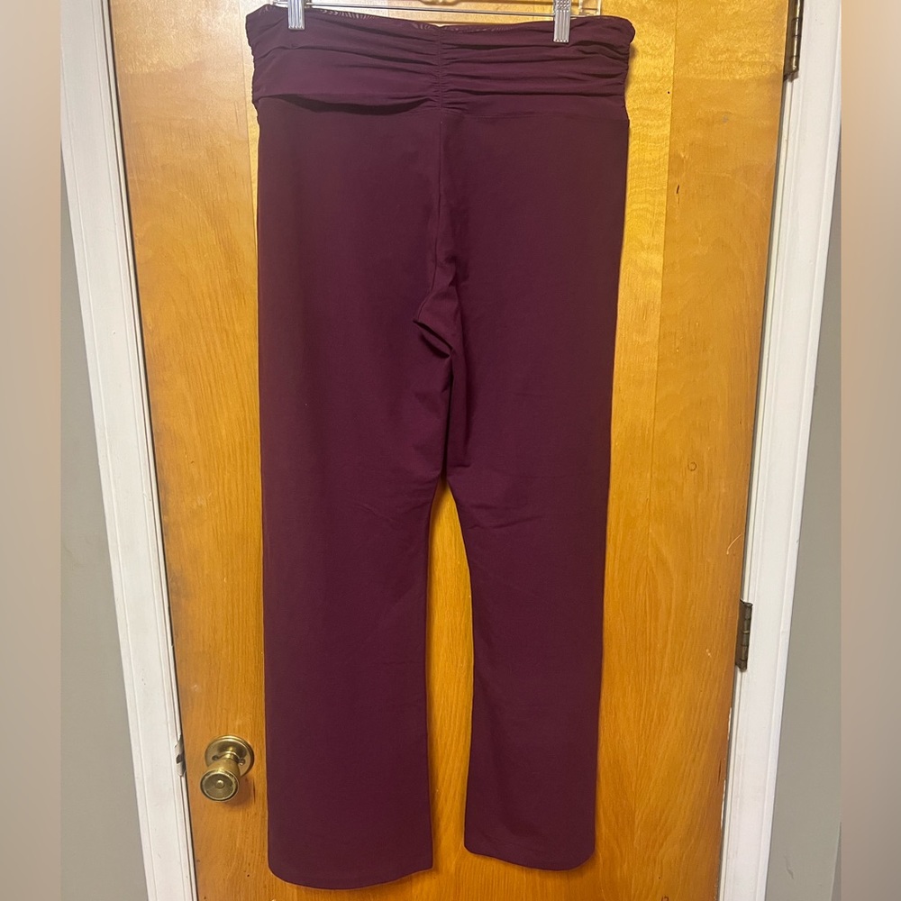 Extra large/Short Yoga pants by VS Sport